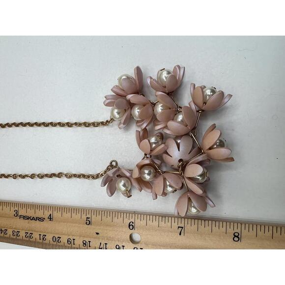 Pink Floral Pearl Necklace with Gold Chain   C47 - Picture 8 of 8